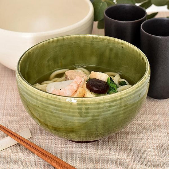 Oribe round rice bowl, green type, Japanese tableware, rice bowl, made in Japan, Minoyaki, stylish, modern