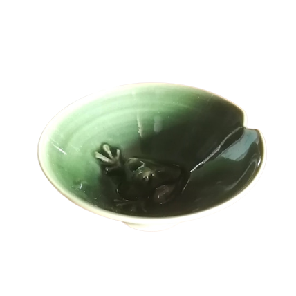 Cup for Holding a Lotus-Shaped Cup