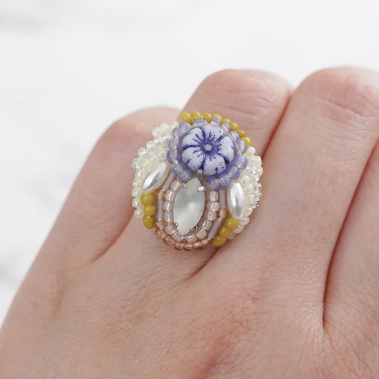 Chatty ring 40 free size beaded embroidery ring flower white purple yellow colorful multicolor