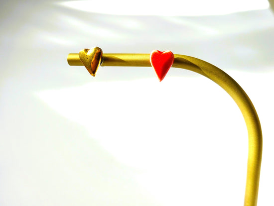 kotsubu ceramic pierced earrings (heart, red + gold)