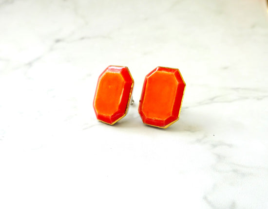 jewel cut classical pierced earrings/Clip-on earrings (orange)