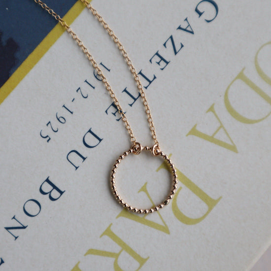 Dot circle necklace