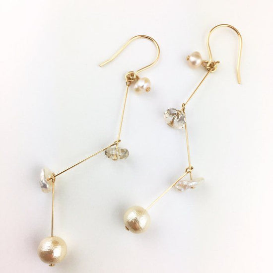 Mix pearl swing pierce/earring