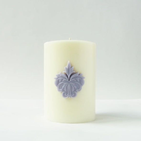 Soy wax candle Purple