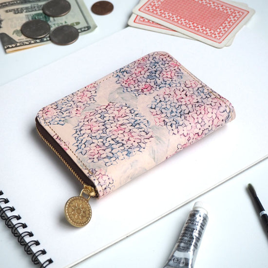 Round Zipper Compact Wallet (Hydrangea) Genuine Leather Mini Hydrangea