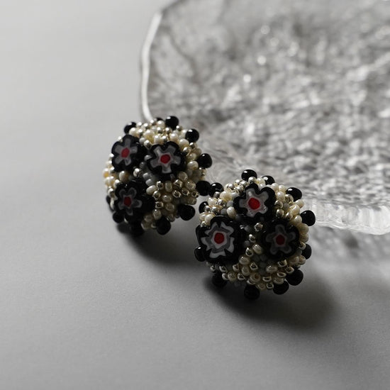 Kitchen 9 Clip-on earrings Pierced earrings Beaded embroidered black silver red large