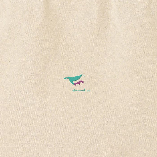 Zip tote bag [campus] natural "Humpback whale parent-child bond"