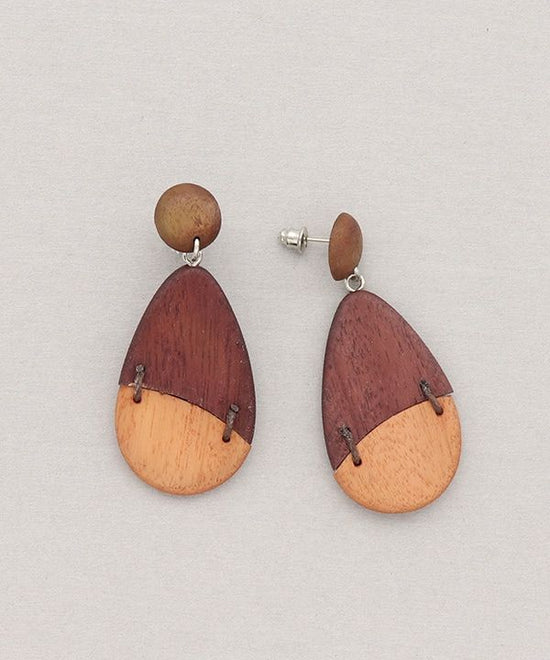 Wood chestnut studs Pierced earrings A24WPE069BR