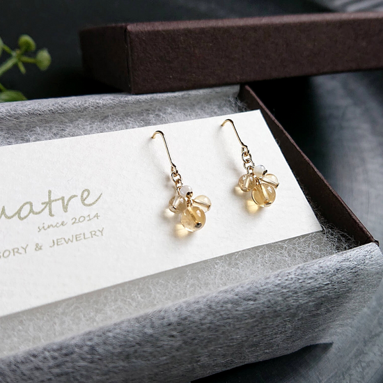 시트린 피어싱 이어링 콰트르