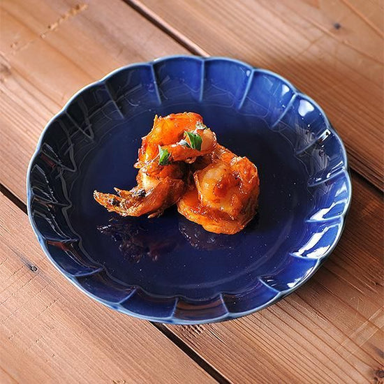 Fiore navy flower-shaped 21.5cm dish, blue, Western tableware, round plate, made in Japan, Minoyaki, stylish.