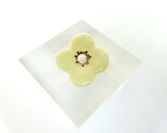 Small Flower Brooch Cream Yellow