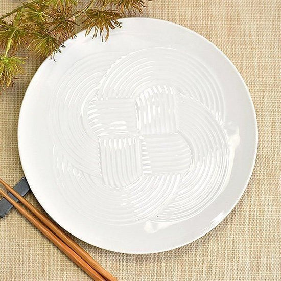 White Porcelain Yui Large Dish, white type, Japanese tableware, round large dish, made in Japan, Minoyaki