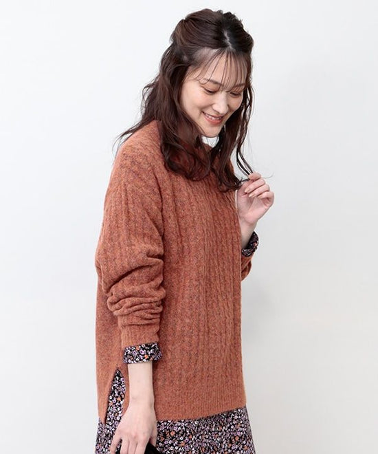 Cable knit pullover 24W080