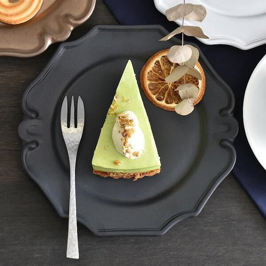 Depre Motif Plate Black, Black Type, Western Tableware, Deformed Plate, Made in Japan, Minoyaki