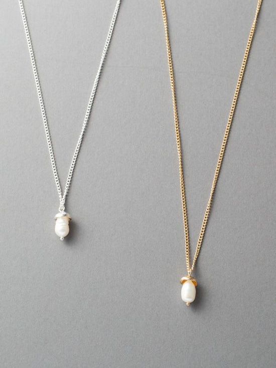 Pearl necklace (2 colors)