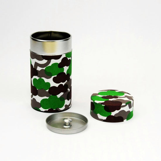 Kyoto Hand-dyed Washi tea can (pine)