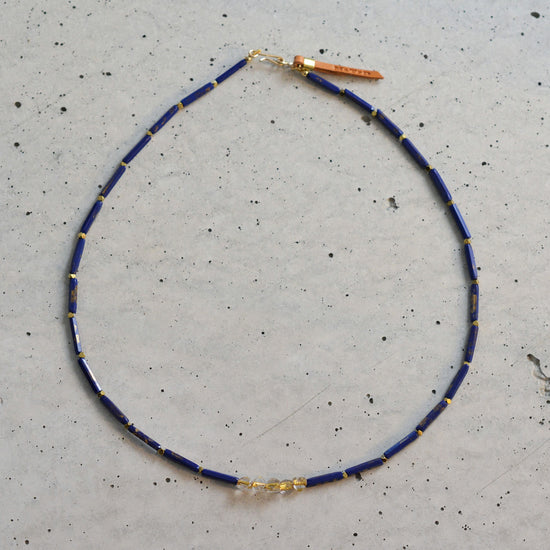 Neckless -Gold & Navy Color Vintage Beads