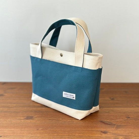 <New Item>S Tote of Solid Canvas *Mineral Blue