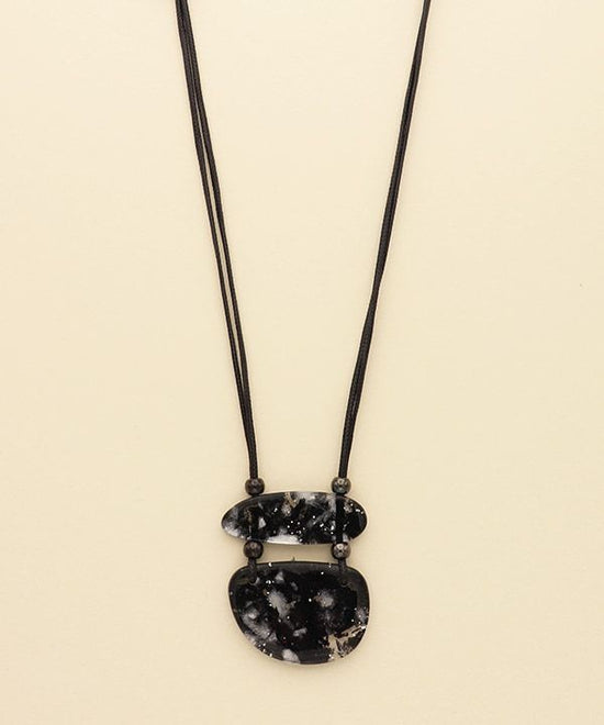 Resin Double Top Necklace A24WPN106BK