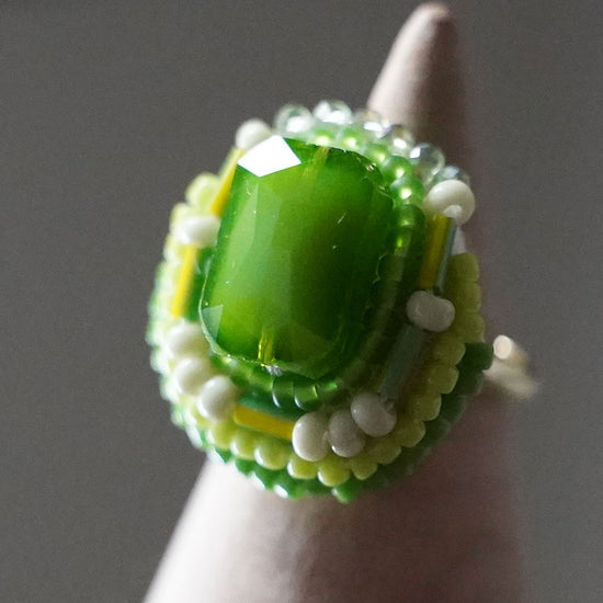 Chatty ring 83 free size bead embroidery ring green yellow