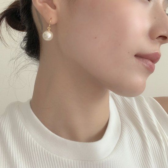 Silky Pearl Pierced Earrings