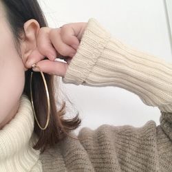 [Brass]Very large hoop Pierced earrings 7cm 14kgf Pierced earrings post gold Pierced earrings large Large size