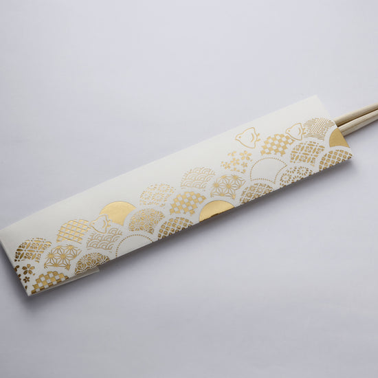 Foil-pressed festive chopsticks [komon aokaiha].