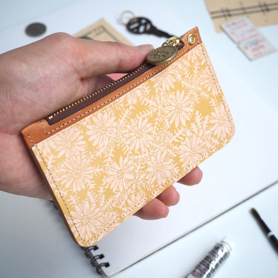 Slim Fragment Case (Peaceful Daisy) Card Coin Pass Case Mini Wallet
