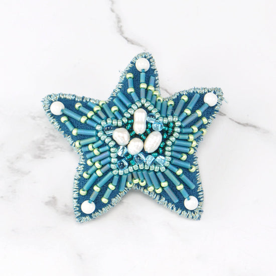 Very light star brooch, happy feeling 3