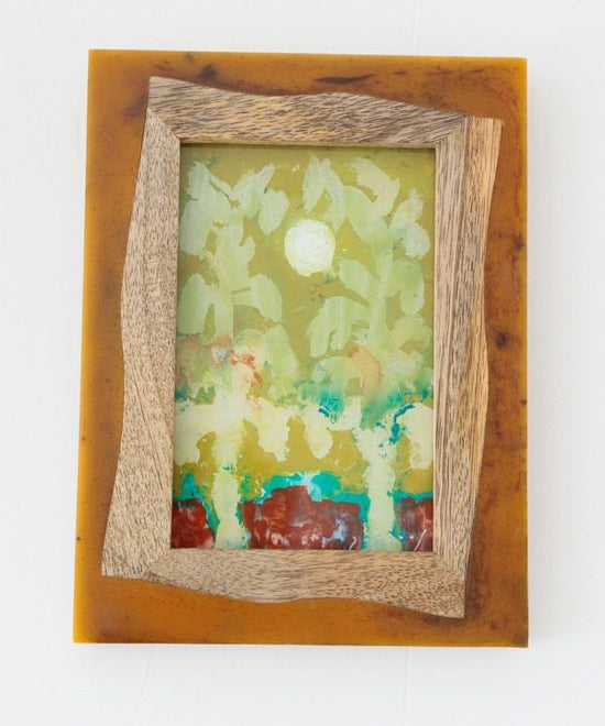 Wood & Resin Art Frame cum Photo Frame L 15 x 20cm M22-2498BR