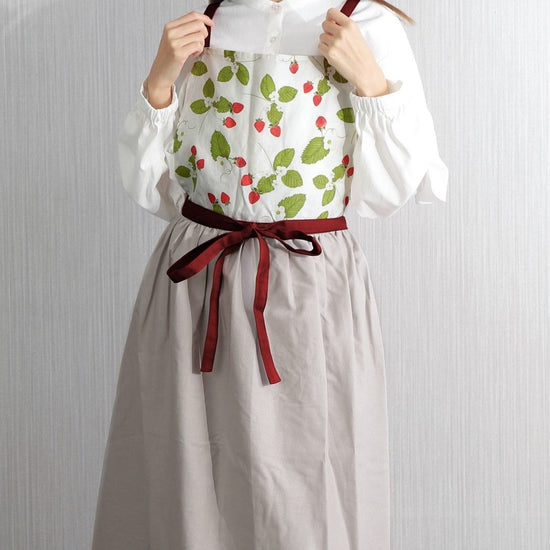 Strawberry-patterned long wide gathered apron D-0002