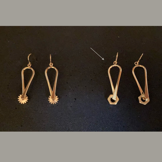 ARCHI ACCESSORY Nut and Hook Pierced earrings (Brass) L Size