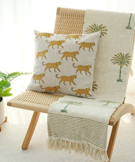 Leopard embroidered cushion cover (2 colors) 45cm M30-2538