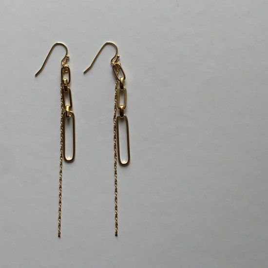 Design Chain Pierced Earrings