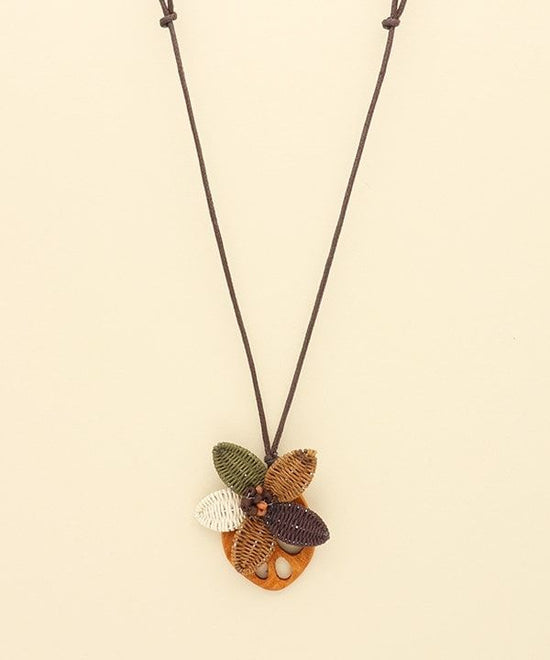 Wood Lencon and Flower Top Necklace A24WPN061BR