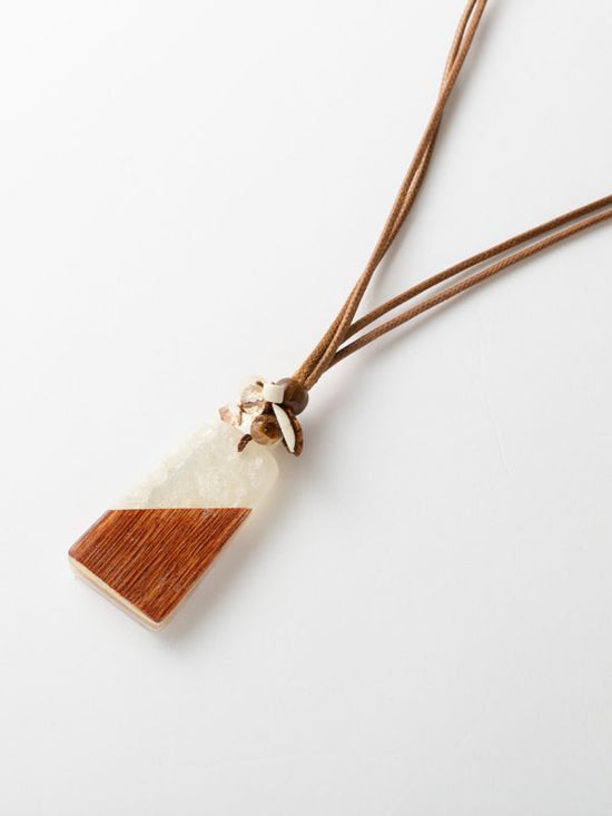 Wood & resin necklace