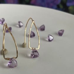 Hydrangea handmade 2024》14kgf three-prong hook pierced earrings amethyst light purple