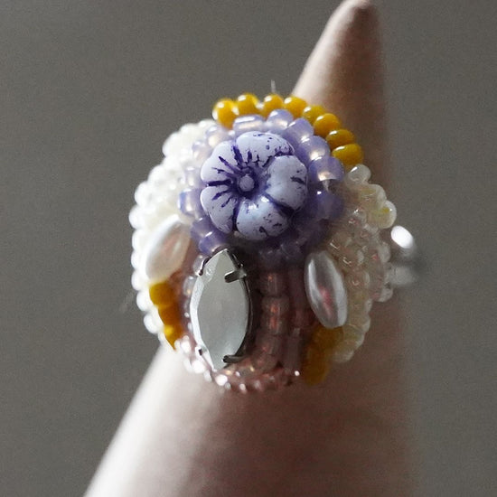 Chatty ring 40 free size beaded embroidery ring flower white purple yellow colorful multicolor