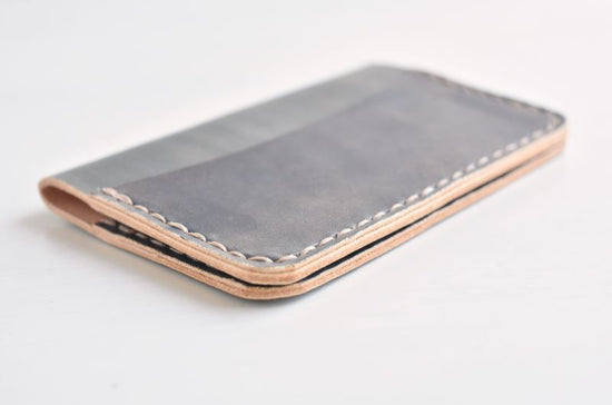 the Black No.56 (thin business card case)