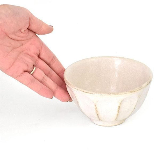 Rinka White Tea Bowl, White Japanese Tableware, Small Bowl, Made in Japan, Minoyaki Tea Bowl, Stylish, Modern