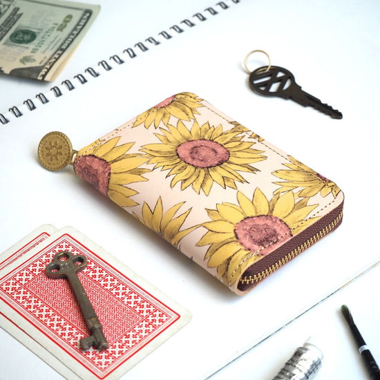 Round Zipper Key Case (Sunflower) Leather for Ladies