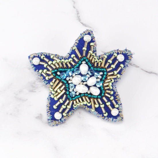 Very light star brooch, happy feeling 6