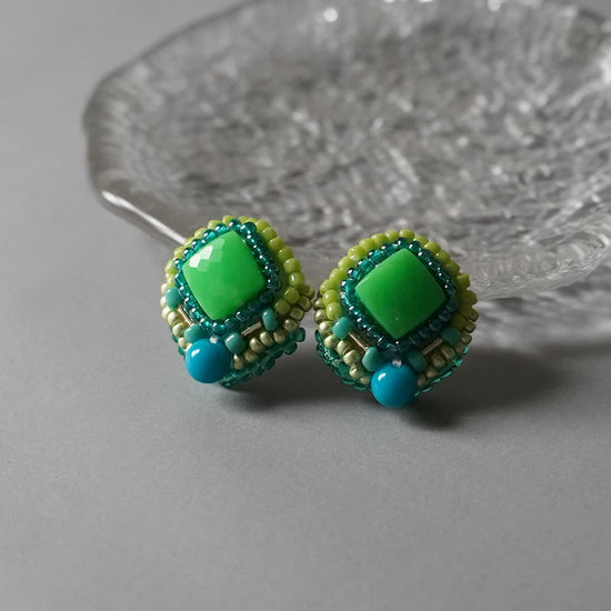 Clip-on earrings with bead embroidery Pierced earrings 2 green blue large one-of-a-kind