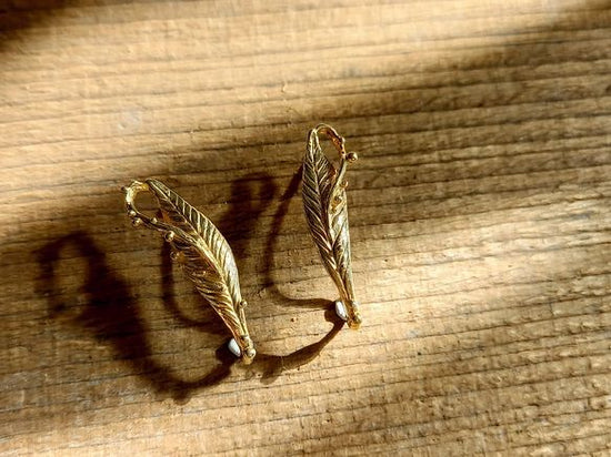 Morning dew earclips gold