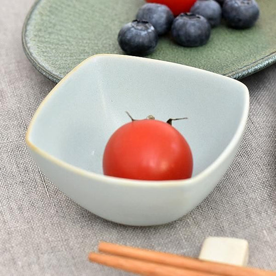 Moa pale blue Nadekaku small bowl, blue type, Western tableware, small bowl, petit bowl, made in Japan, Minoyaki, café style, stylish, modern