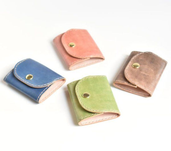 Simples (box-shaped coin purse)