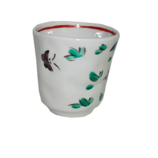 [Eisyou] Teacup with hand-decorated peony design