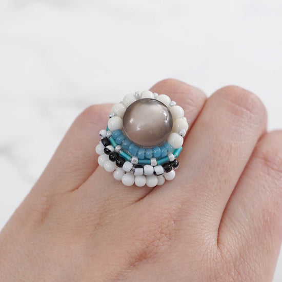 Chatty ring 55 free size beaded embroidery ring round gray white multicolor