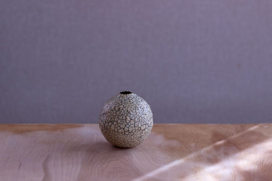 Egg-shaped vase