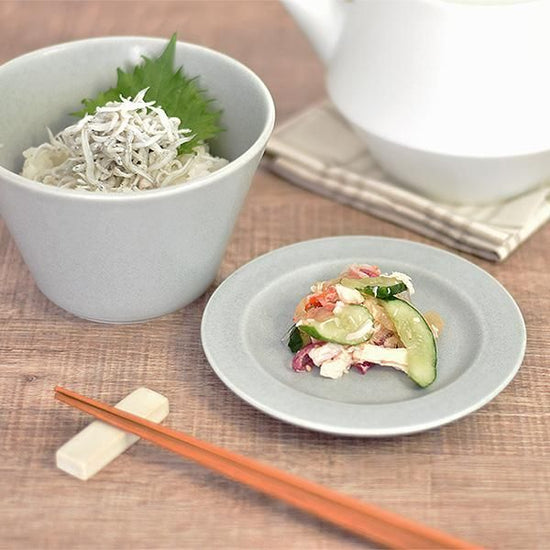 Cuisine Gray Matte Multi Bowl Lid Grayish Western Tableware Round Bowl Made in Japan Minoyaki Stylish Modern